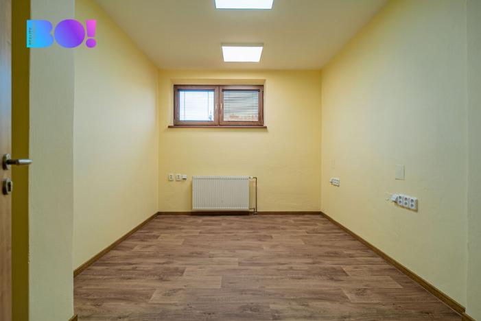 Pronájem kanceláře, Opava, 162 m2