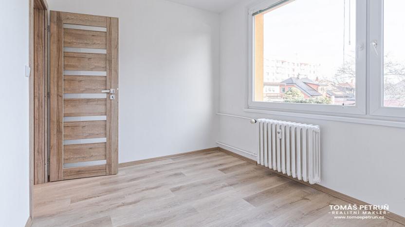 Pronájem bytu 2+kk, Hradec Králové - Nový Hradec Králové, Fričova, 35 m2