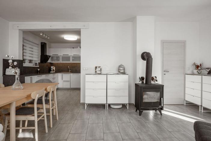 Prodej komerční nemovitosti, Šimanov, 480 m2