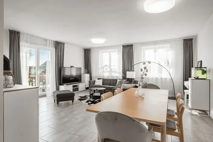 Prodej komerční nemovitosti, Šimanov, 480 m2