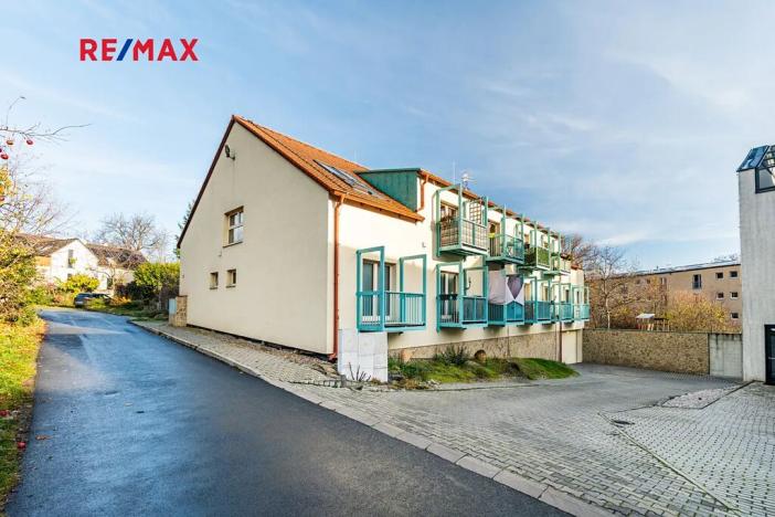 Prodej bytu 1+kk, Tuchoměřice, Ke Kovárně, 53 m2