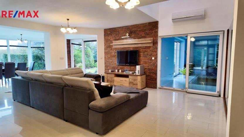 Pronájem rodinného domu, Pětihosty, 350 m2