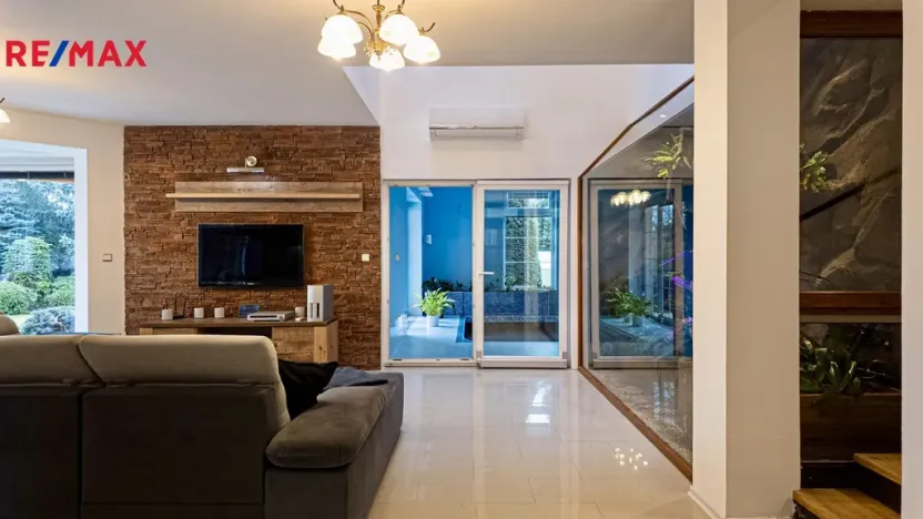 Pronájem rodinného domu, Pětihosty, 350 m2