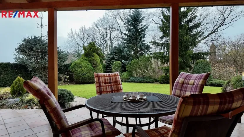 Pronájem rodinného domu, Pětihosty, 350 m2