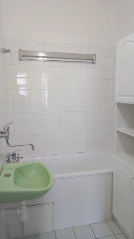 Pronájem bytu 2+kk, Praha - Žižkov, Žerotínova, 46 m2