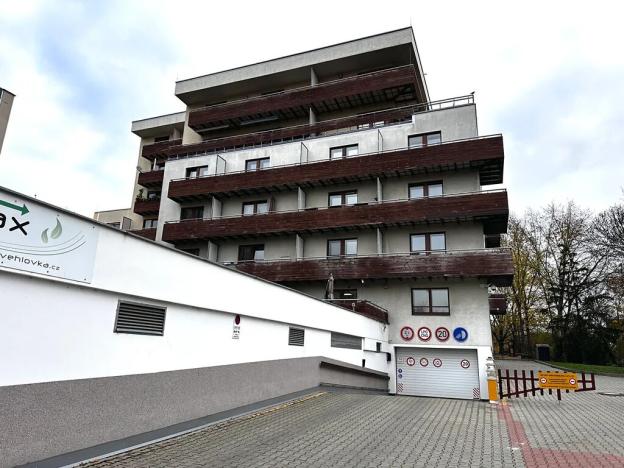 Prodej garáže, Praha, Švehlova, 12 m2