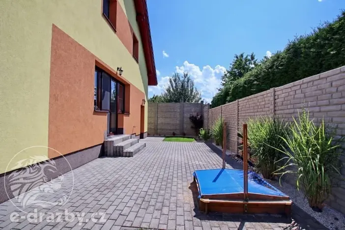 Dražba rodinného domu, Pardubice, 28. října, 156 m2