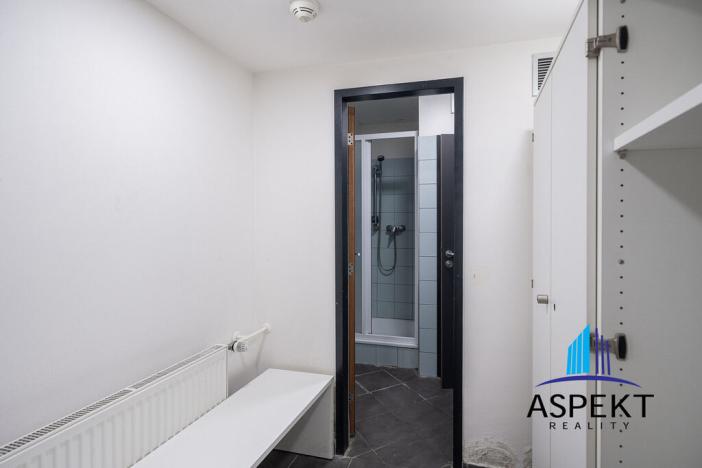 Pronájem kanceláře, Praha - Chodov, Líbalova, 107 m2