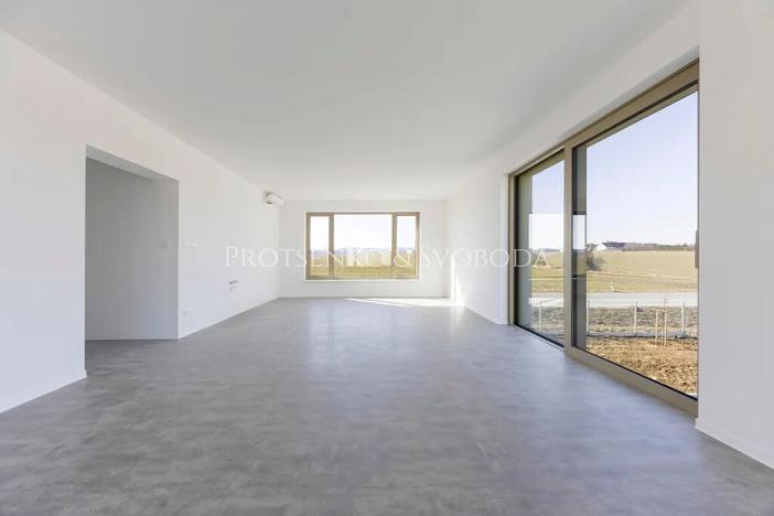 Pronájem kanceláře, Velká Bíteš, 937 m2