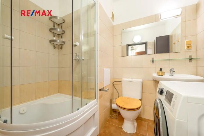 Pronájem bytu 1+kk, Praha - Chodov, Benkova, 30 m2