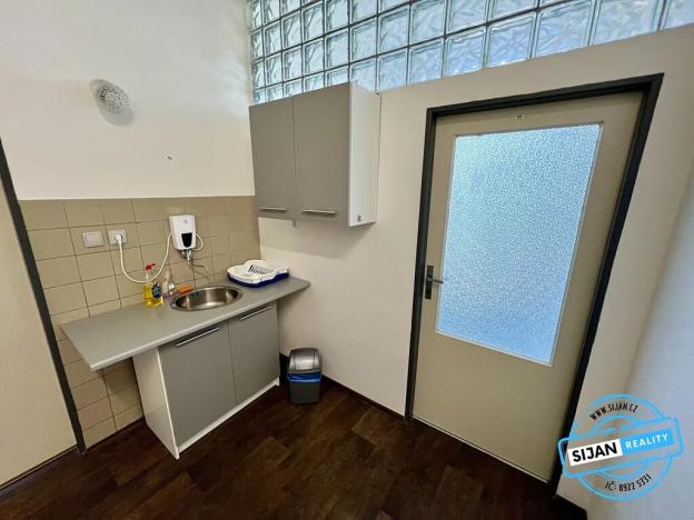 Pronájem kanceláře, Opava, Vrchní, 16 m2