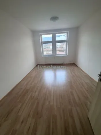 Pronájem bytu 2+kk, Ústí nad Labem - Ústí nad Labem-centrum, Jateční, 51 m2