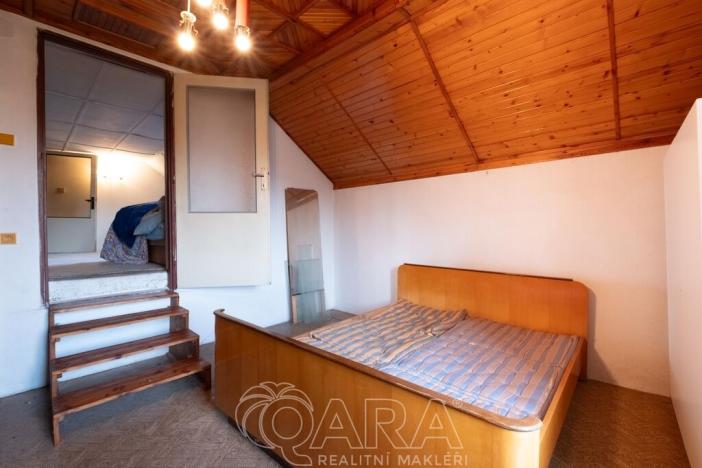 Prodej rodinného domu, Milovice - Benátecká Vrutice, 300 m2