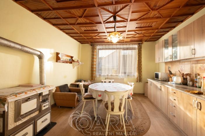 Prodej rodinného domu, Milovice - Benátecká Vrutice, 300 m2