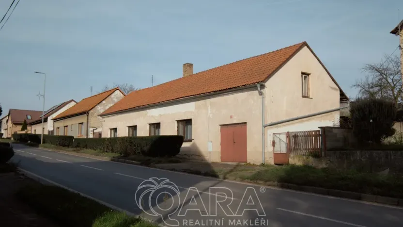 Prodej rodinného domu, Milovice - Benátecká Vrutice, 300 m2