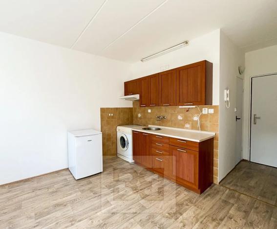 Pronájem bytu 2+kk, Karlovy Vary, Lidická, 38 m2