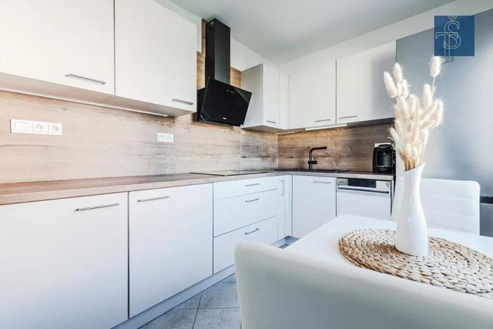 Prodej bytu 3+1, Praha - Újezd nad Lesy, Žárovická, 68 m2