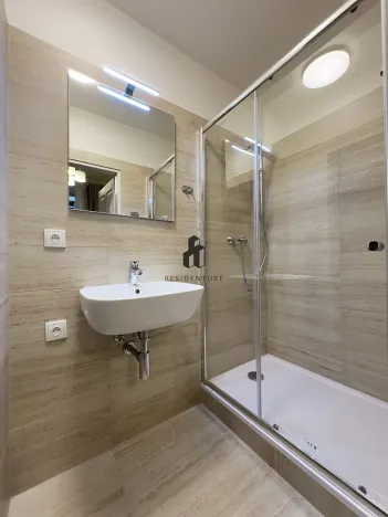 Pronájem bytu 1+kk, Praha - Nové Město, Trojická, 32 m2