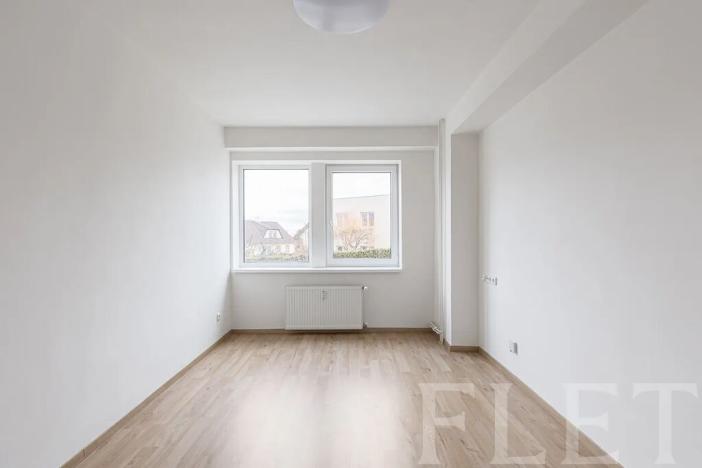 Pronájem bytu 1+kk, Praha - Jinonice, Peroutkova, 26 m2