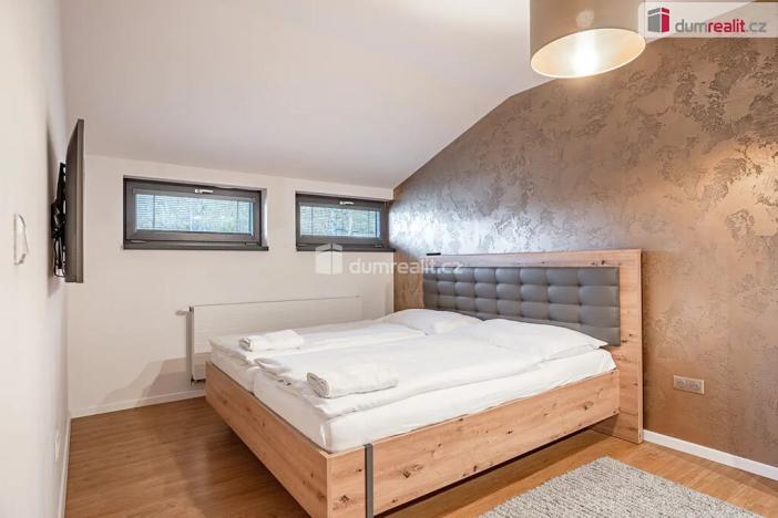 Prodej rodinného domu, Dolní Morava, 184 m2