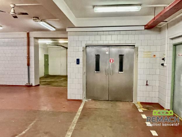 Pronájem skladu, Uherské Hradiště, Sokolovská, 1100 m2