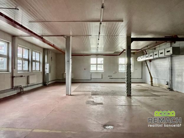 Pronájem skladu, Uherské Hradiště, Sokolovská, 1100 m2