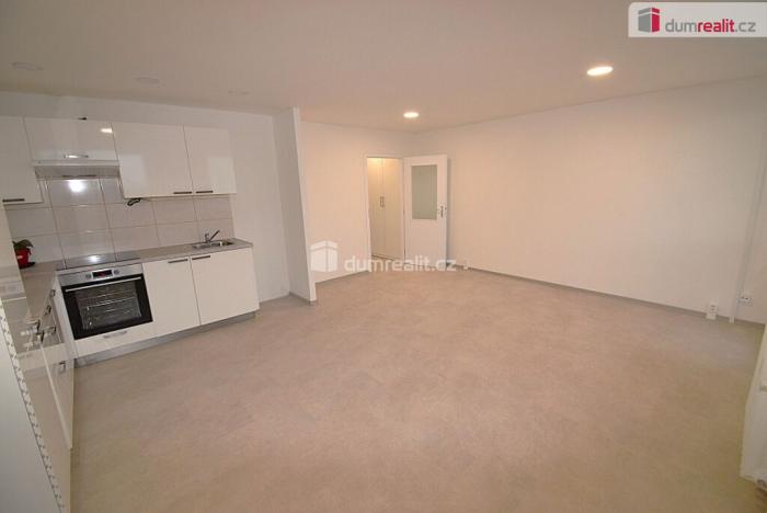 Pronájem bytu 3+kk, Praha - Braník, Novodvorská, 70 m2