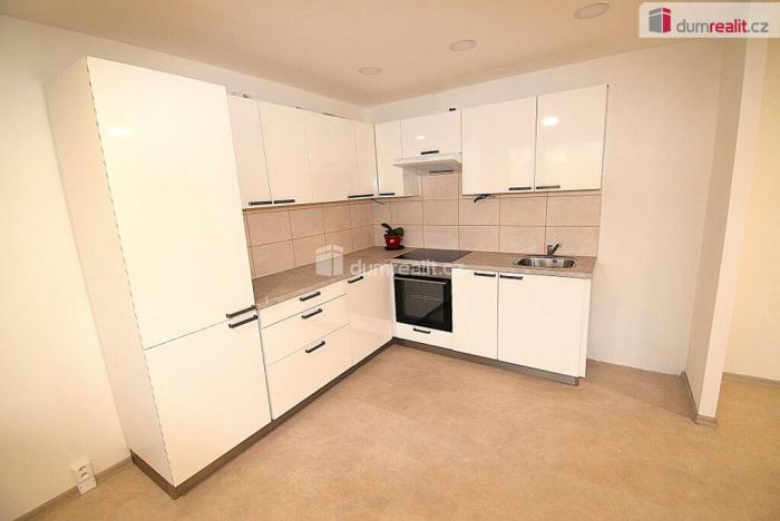 Pronájem bytu 3+kk, Praha - Braník, Novodvorská, 70 m2