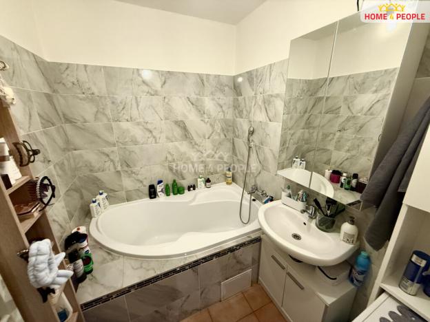 Pronájem bytu 3+kk, Praha - Libeň, Sokolovská, 55 m2