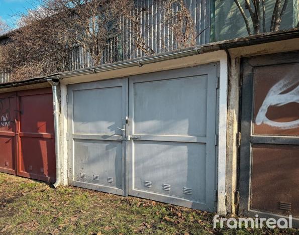 Prodej garáže, Brno, Košinova, 18 m2