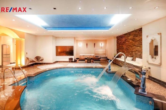 Prodej vily, Anatoliki Attiki,Řecko, 1285 m2