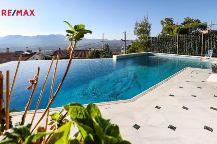 Prodej vily, Anatoliki Attiki,Řecko, 1285 m2