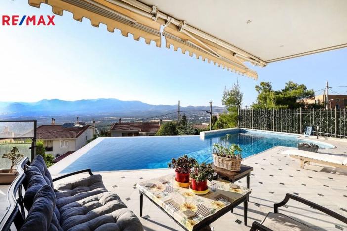 Prodej vily, Anatoliki Attiki,Řecko, 1285 m2