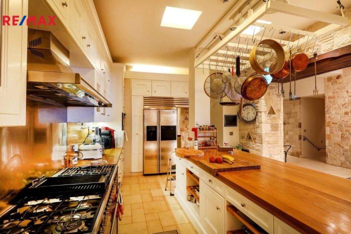 Prodej vily, Anatoliki Attiki,Řecko, 1285 m2