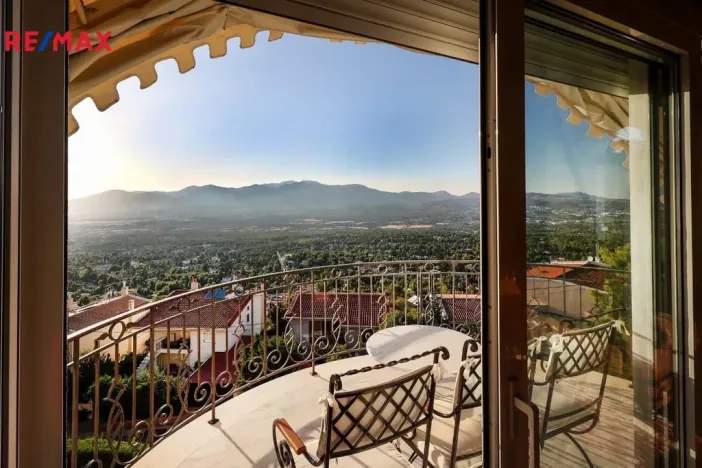 Prodej vily, East Attica Regional Unit,Řecko, 1285 m2