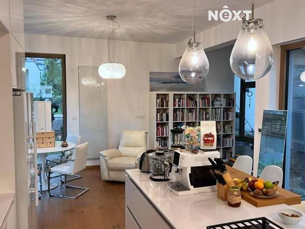 Pronájem rodinného domu, Praha - Klánovice, Aranžérská, 300 m2