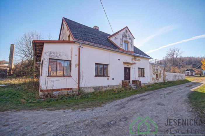 Prodej rodinného domu, Supíkovice, 530 m2