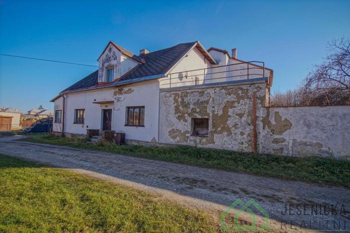 Prodej rodinného domu, Supíkovice, 530 m2