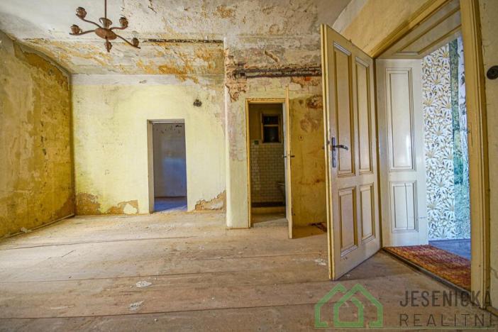 Prodej rodinného domu, Supíkovice, 530 m2