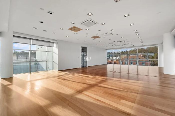 Pronájem kanceláře, Praha - Smíchov, Karla Engliše, 2300 m2