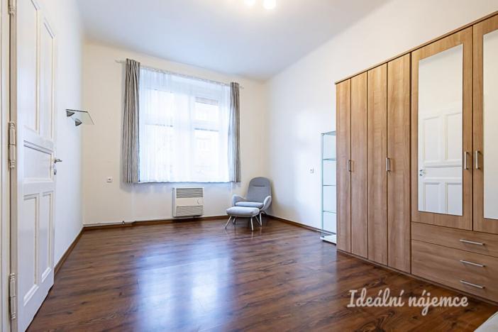 Pronájem bytu 2+kk, Praha - Holešovice, Na Maninách, 47 m2