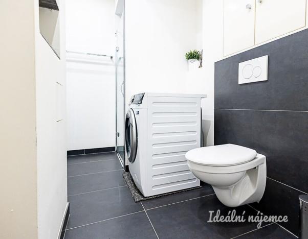 Pronájem bytu 2+kk, Praha - Holešovice, Na Maninách, 47 m2