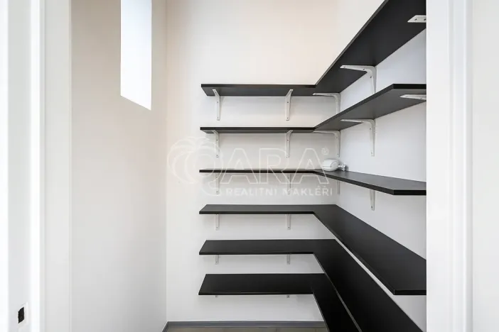 Pronájem kanceláře, Praha - Vinohrady, Polská, 147 m2