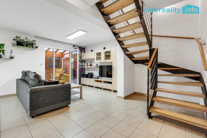 Prodej rodinného domu, Jinočany, Smetanova, 157 m2