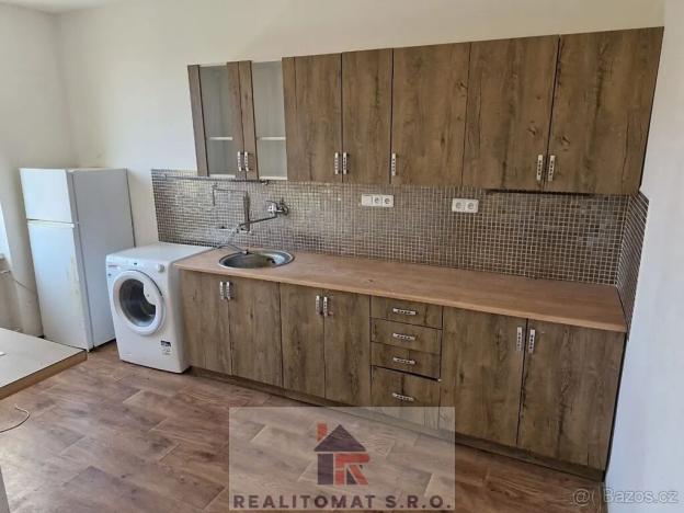 Pronájem bytu 1+kk, Most, tř. Budovatelů, 37 m2