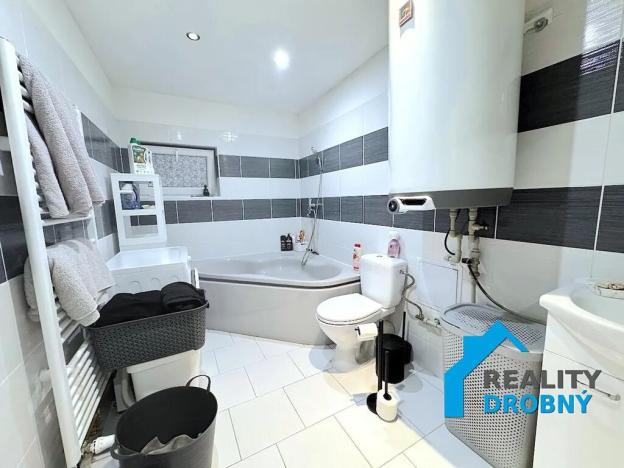 Pronájem bytu 2+1, Kamenický Šenov, Dlouhá, 73 m2