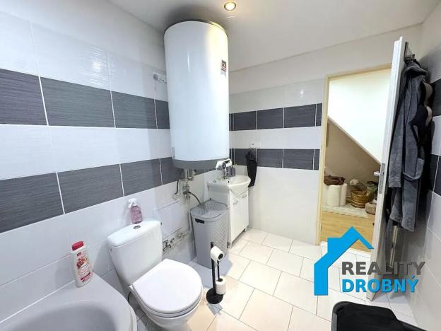 Pronájem bytu 2+1, Kamenický Šenov, Dlouhá, 73 m2