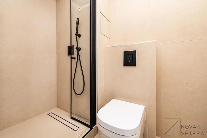 Prodej bytu 3+kk, Praha - Holešovice, Osadní, 82 m2