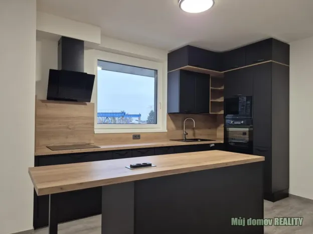 Pronájem bytu 3+kk, Praha - Prosek, Čakovická, 83 m2