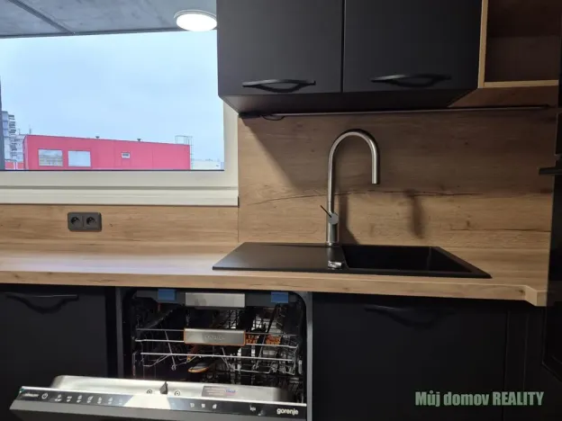 Pronájem bytu 3+kk, Praha - Prosek, Čakovická, 83 m2